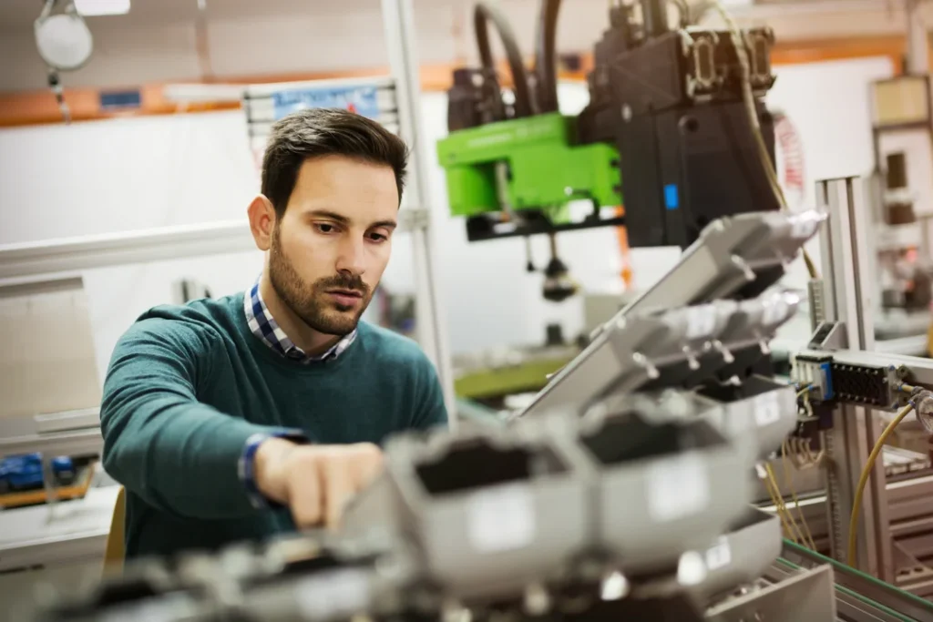 Assembly Technician (3 shifts) - 38